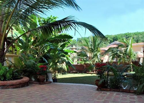 Bougainvillea Guest House Кандолім Екстер'єр фото